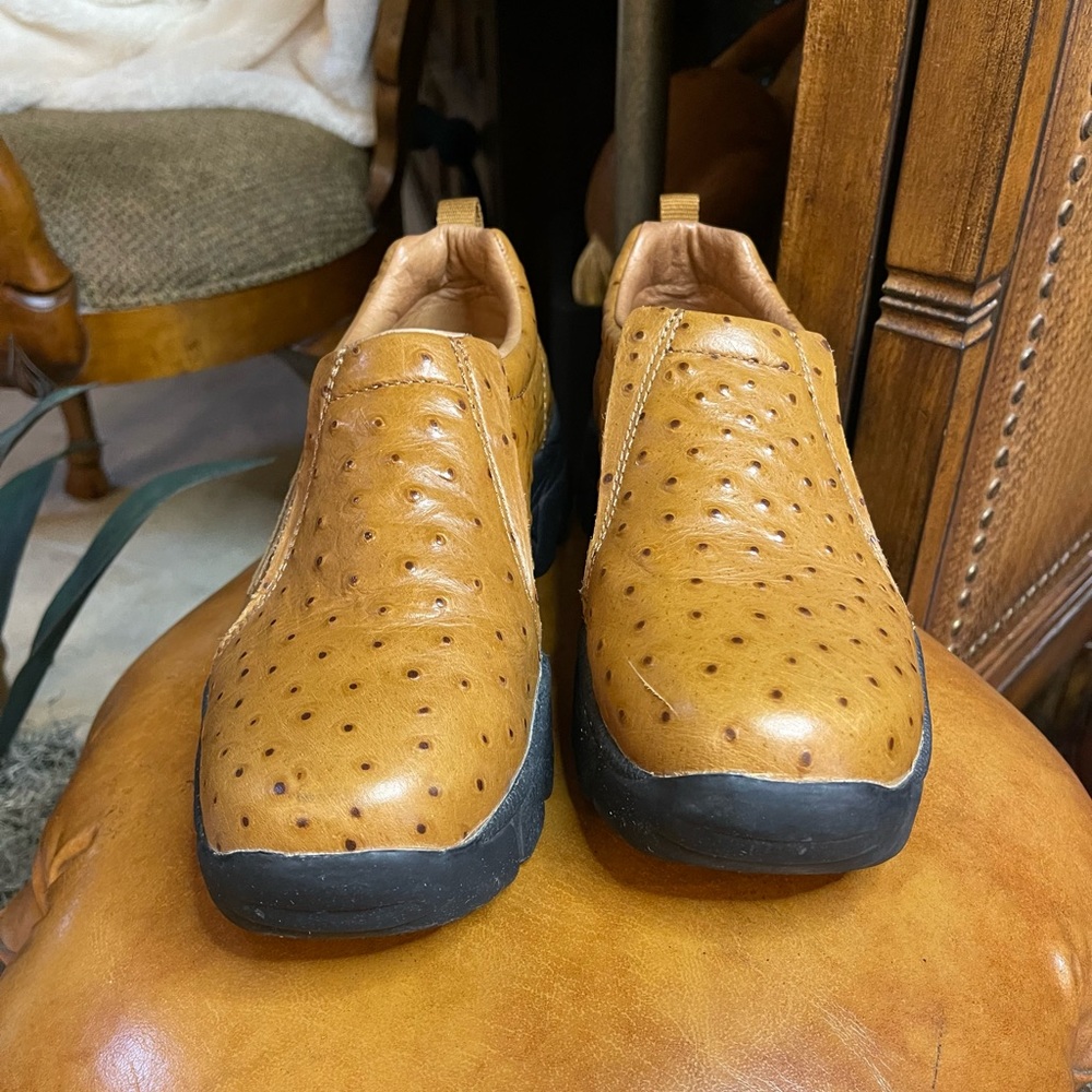 Roper Leather Ostrich Slip on Size 8 1/2. - Picture 3 of 5
